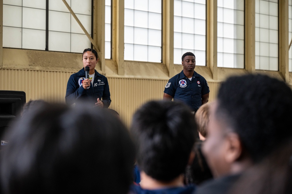 U.S. Air Force Thunderbirds Speak to Local Students
