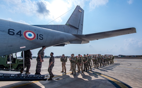 US and French Forces Conduct Joint Parachuting Exercise in Djibouti