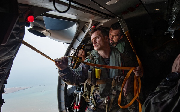 US and French Forces Conduct Joint Parachuting Exercise in Djibouti