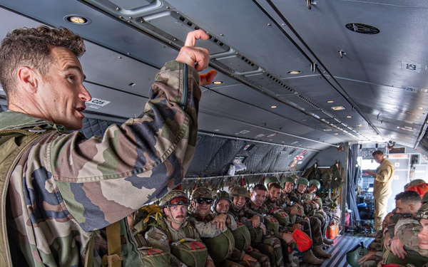 US and French Forces Conduct Joint Parachuting Exercise in Djibouti