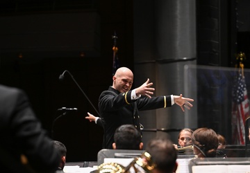 U.S. Navy Band performs in Virginia Beach on National Tour
