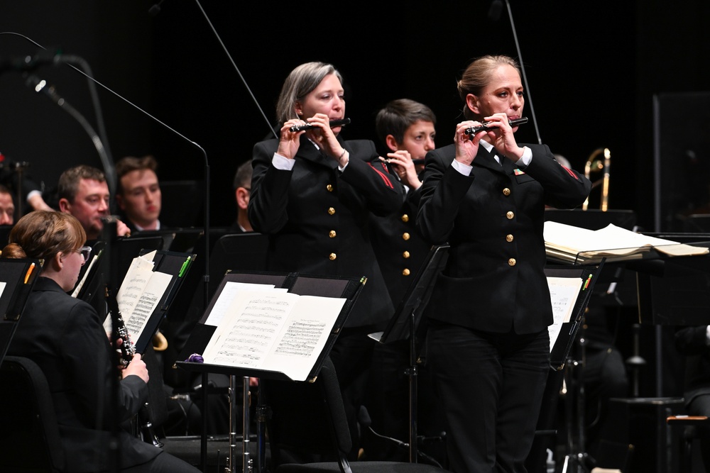 U.S. Navy Band performs in Virginia Beach on National Tour