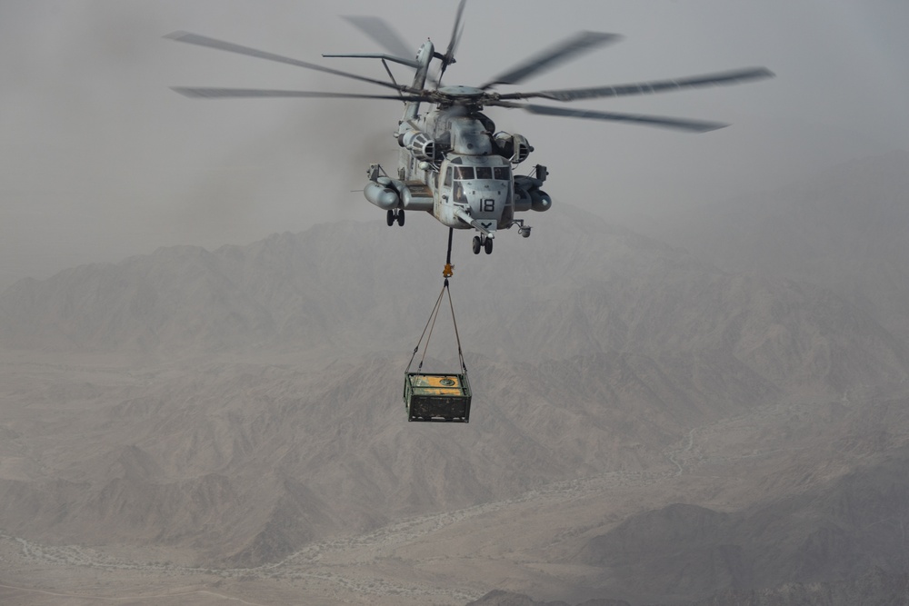 WTI 2-25: CH-53 Heavy Lift Air Refueling