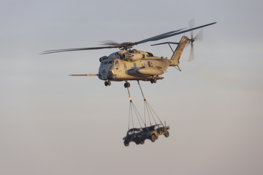 WTI 2-25: CH-53 Heavy Lift Air Refueling
