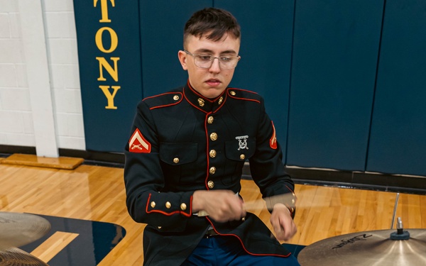 Marine Band San Diego’s Brass Band Performs at Stony Point HS