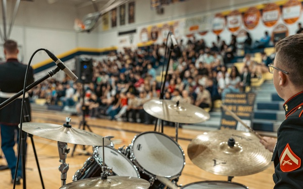 Marine Band San Diego’s Brass Band Performs at Stony Point HS