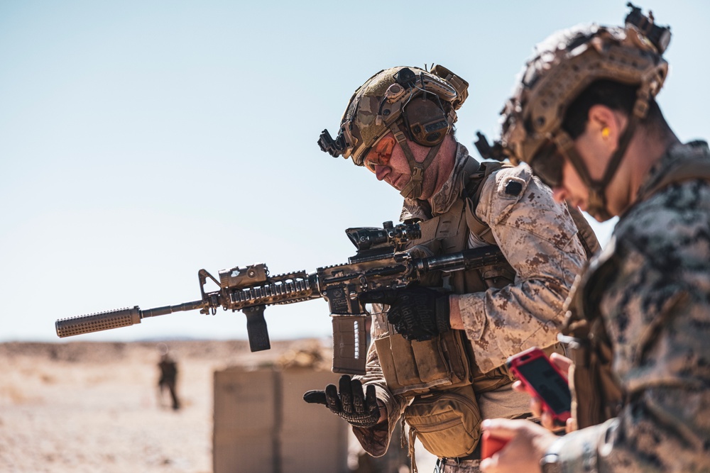 Marines conduct Infantry Marksmanship Assessment during 1st Marine Division Squad Competition