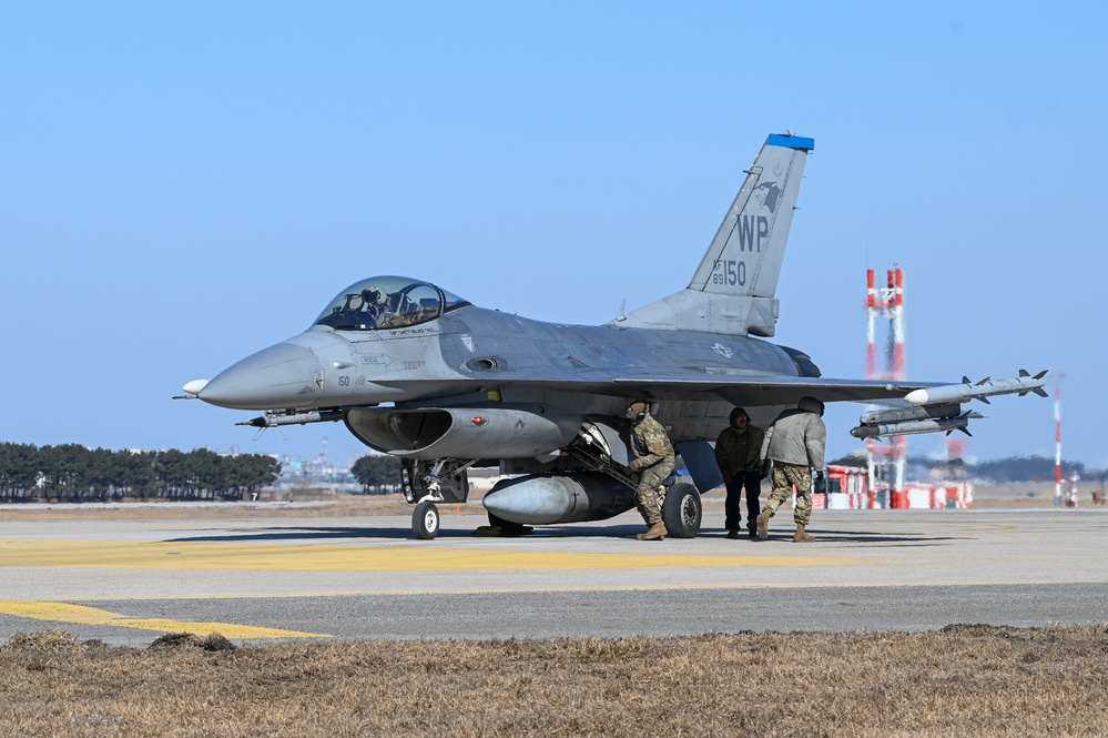 8th FW maintainers hone training in operational surge