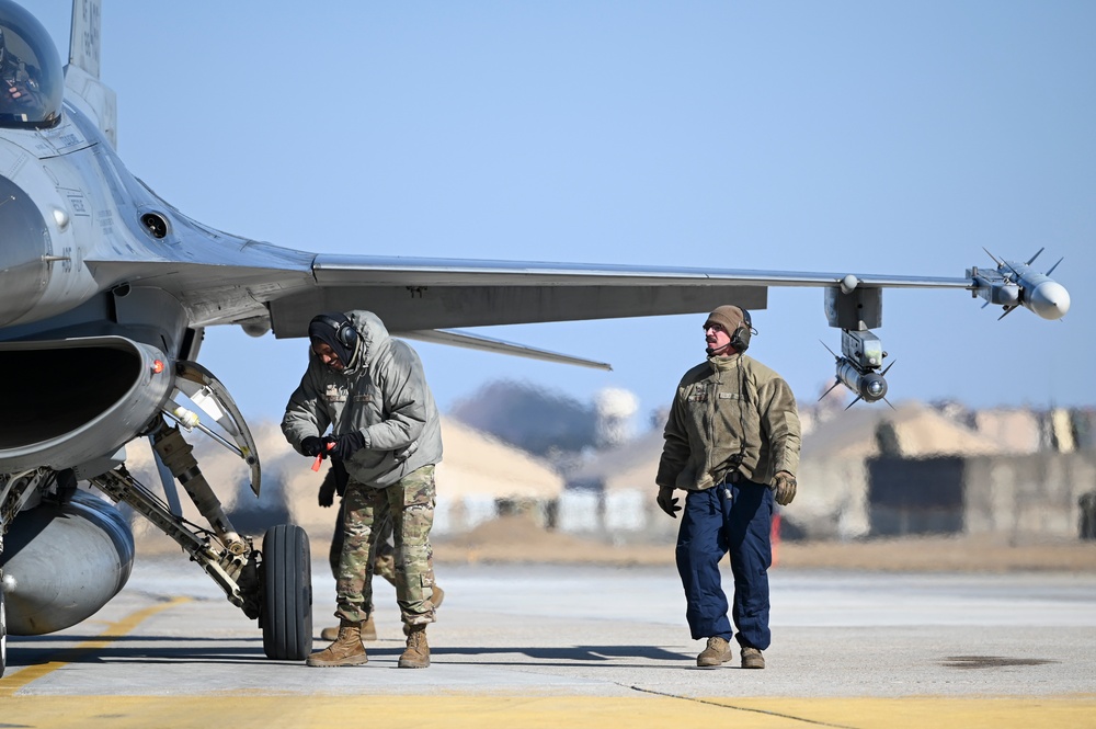 8th FW maintainers hone training in operational surge