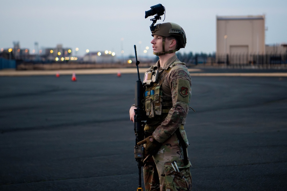 374 SFS conducts FAS course, advances readiness