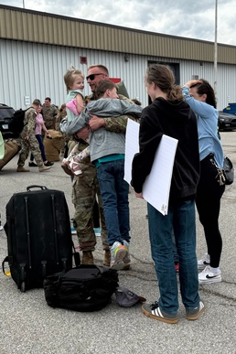 National Guard maintenance soldiers back home again in Indiana