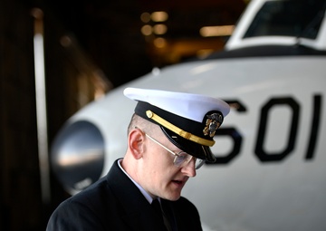 Liberty Bells Conduct Change of Command at Point Mugu