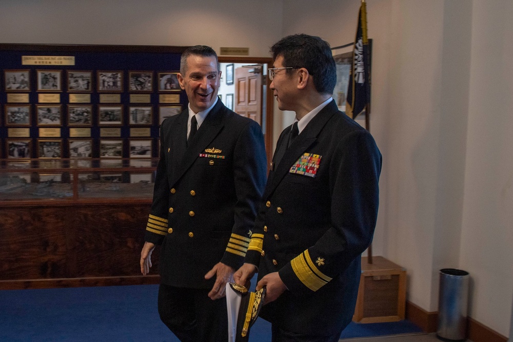 RADM Yamaguchi Visits CFAY