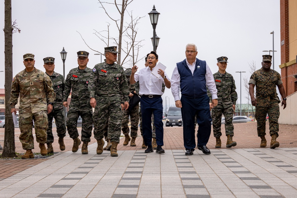 ROKMC Senior Enlisted Leaders visit USAG Humphreys