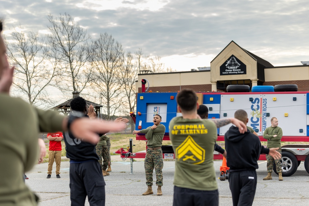 MARFORCOM's G-1 Section Hosts Battalion PT MARFORCOM's G-1 Section Hosts Battalion PT