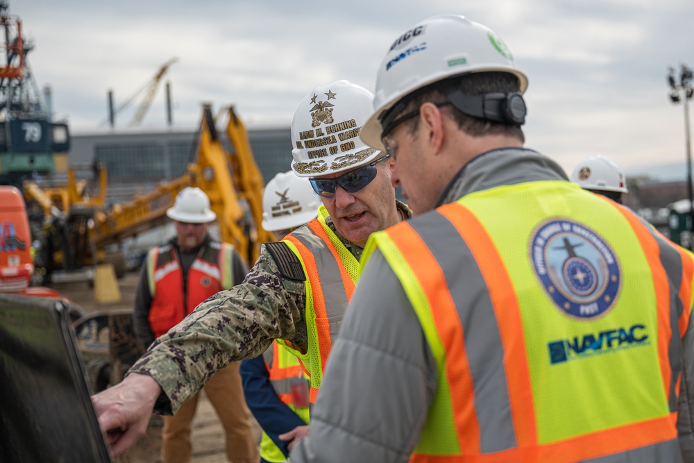 Rear Adm. Behning Visits PNSY