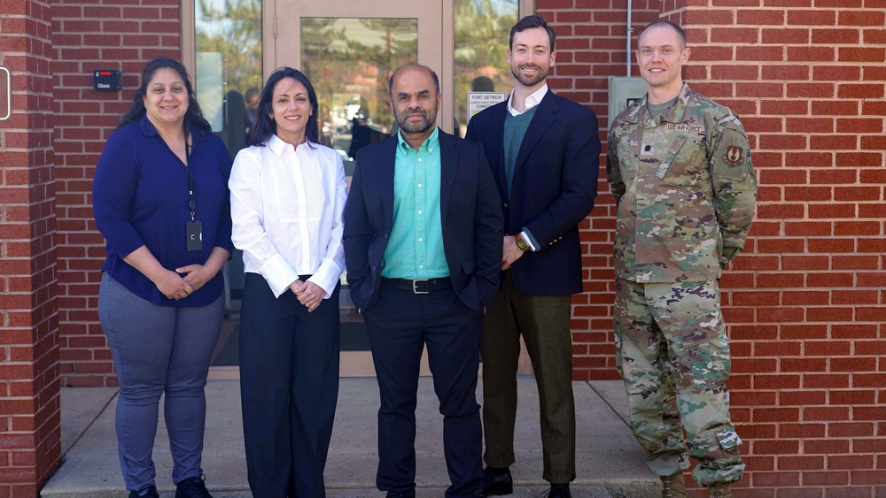 ORA’s Thakur, DHA R&amp;D-MRDC’s 2024 Employee of the Year, Speeds Lifesaving Devices to Warfighters