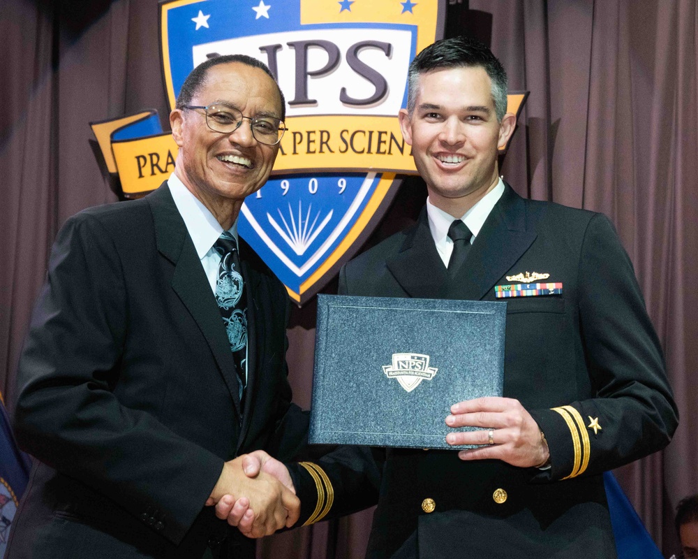 NPS Hall of Fame Alumnus Inspires Graduates During Winter Quarter Commencement