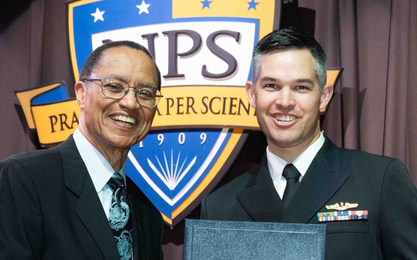 NPS Hall of Fame Alumnus Inspires Graduates During Winter Quarter Commencement