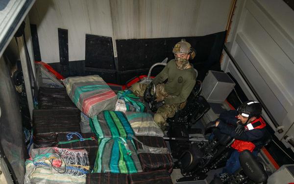 U.S. Coast Guard Cutter Kimball recovers jettisoned cocaine bales in Eastern Pacific Ocean