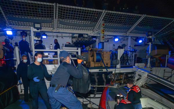 U.S. Coast Guard Cutter Kimball recovers jettisoned cocaine bales in Eastern Pacific Ocean