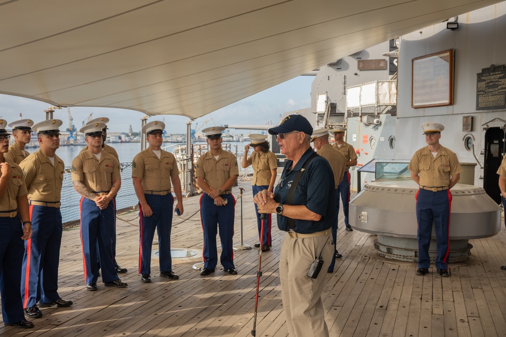 HQSVCBN, MARFORPAC tours the USS Missouri