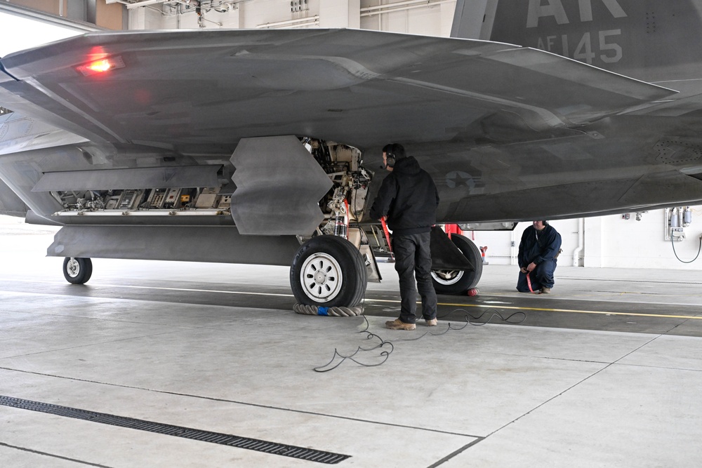 477 Aircraft Maintenance Squadron Post-Flight
