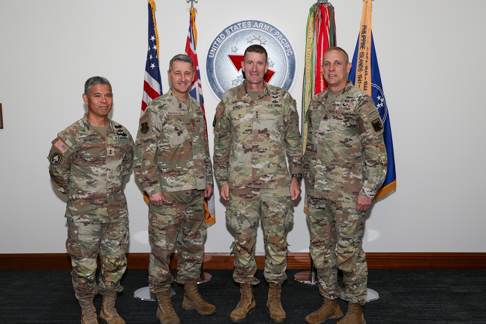 Nordhaus, Raines visit Army, Air Force senior leaders on Oahu