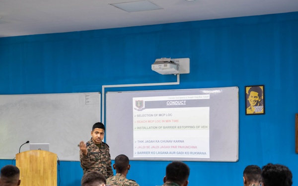 U.S. and Indian Soldiers complete Mobile Checkpoint course