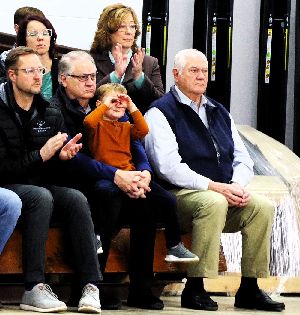 Illinois battalion welcomes home team, deploys two others in combined ceremony