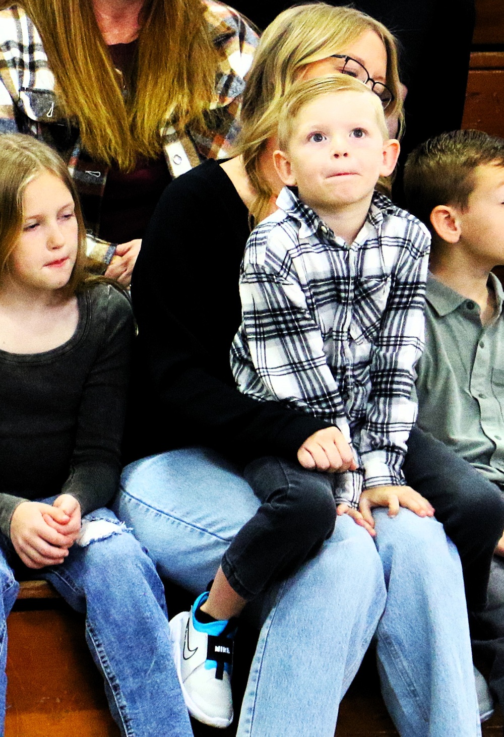Illinois battalion welcomes home team, deploys two others in combined ceremony