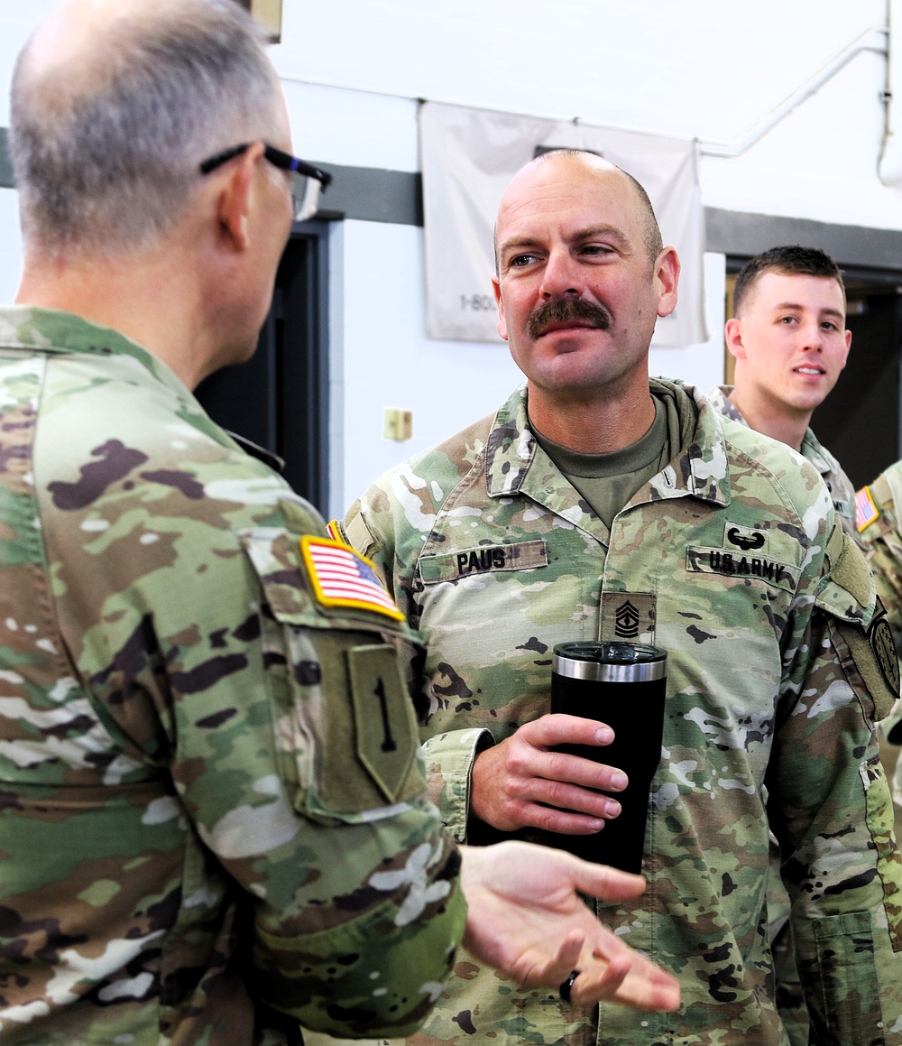 Illinois battalion welcomes home team, deploys two others in combined ceremony