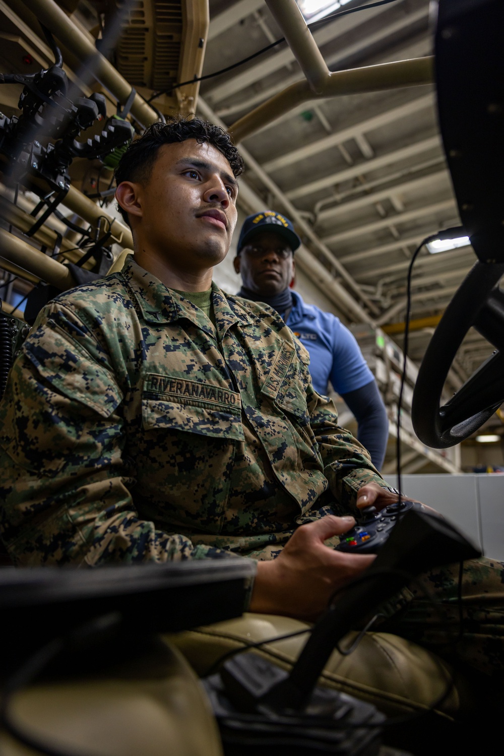 Marines from the 22nd LAAD Brief Commander, ESG 2 on L-MADIS