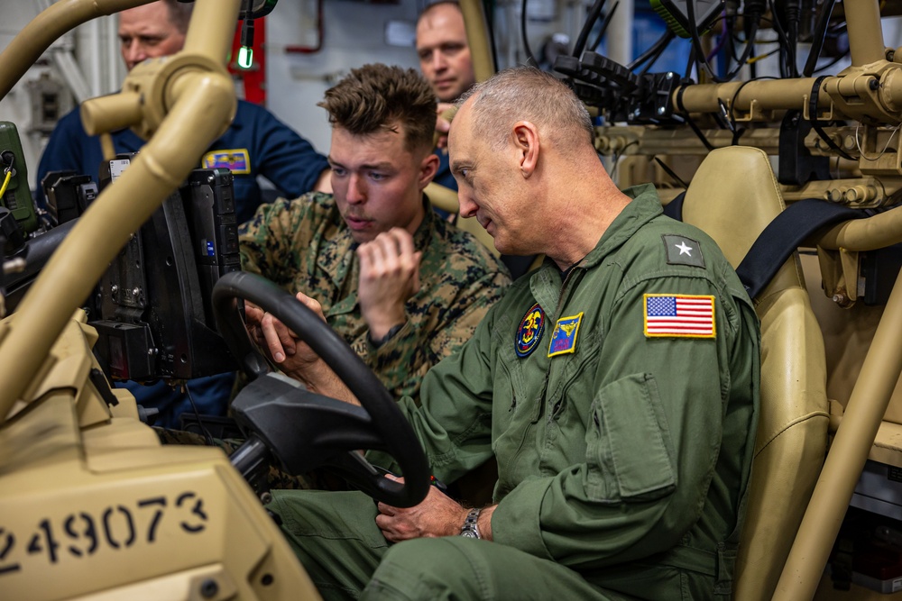 Marines from the 22nd LAAD Brief Commander, ESG 2 on L-MADIS