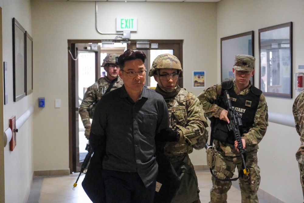 3rd Military Intelligence Battalion conducted secured the airfield exercise