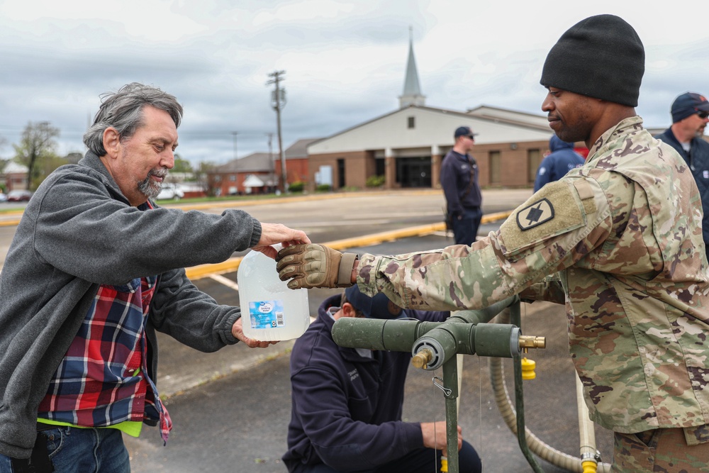 Ark. Guardsmen Deliver Fresh Water After The Storm