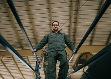 Belgian Air Chief visits Luke AFB