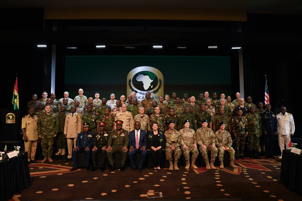 US, Ghana Armed Forces members pose for a group photo during African Land Forces Summit 2025
