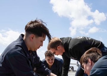 USS Mahan Conducts TCCC Training