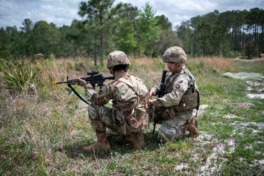 2-124 Conducts Squad Tactics Training At CBJTC