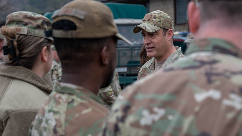MDNG brigadier general addresses MDNG logistics units in Zenica, BiH