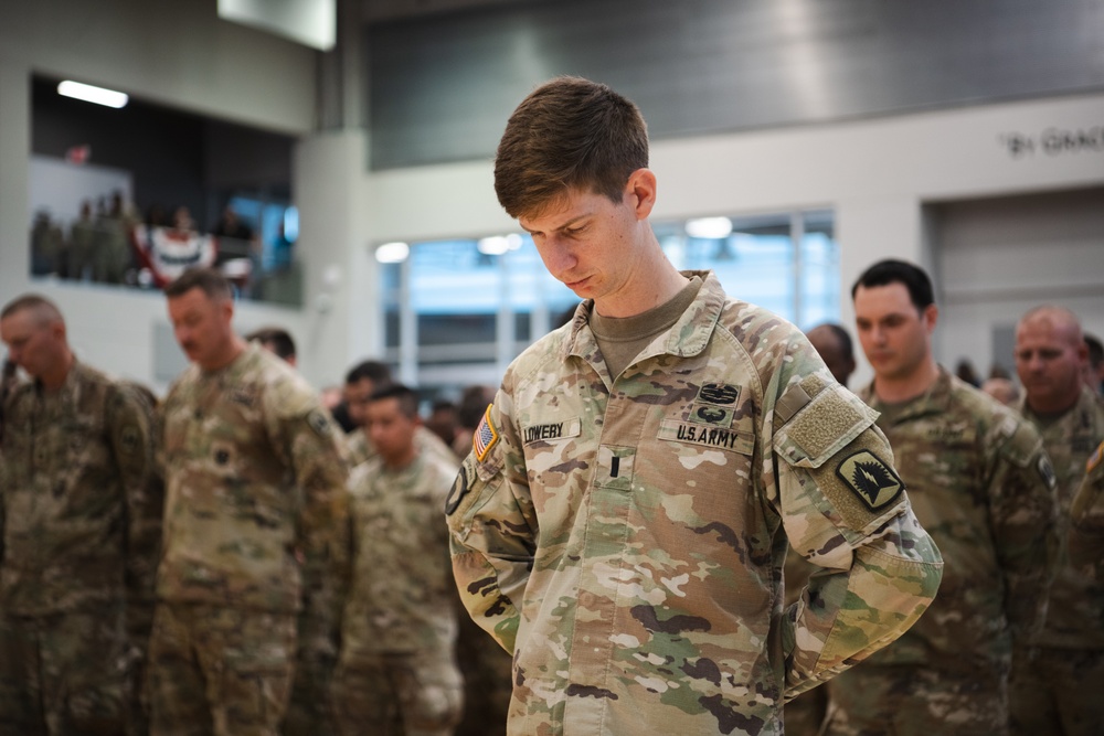 FLARNG Soldiers with 3rd Battalion, 116th Field Artillery Regiment Host Departure Ceremony