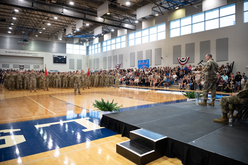 FLARNG Soldiers with 3rd Battalion, 116th Field Artillery Regiment Host Departure Ceremony
