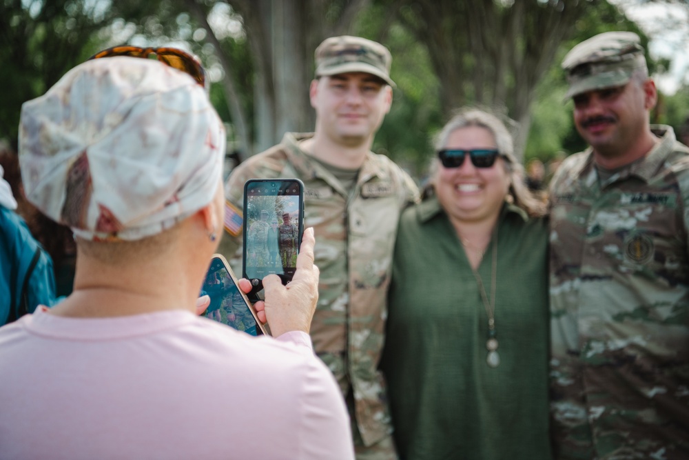 FLARNG Soldiers with 3rd Battalion, 116th Field Artillery Regiment Host Departure Ceremony