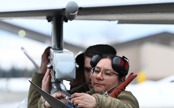 354th MXG hosts 1st quarter load competition