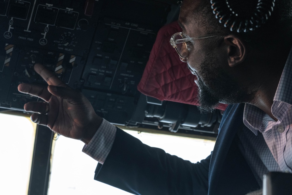 3rd MAW hosts Eisenhower School visit