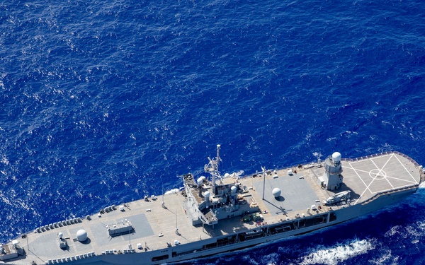 USS Blue Ridge (LCC-19) Transits the Pacific Ocean