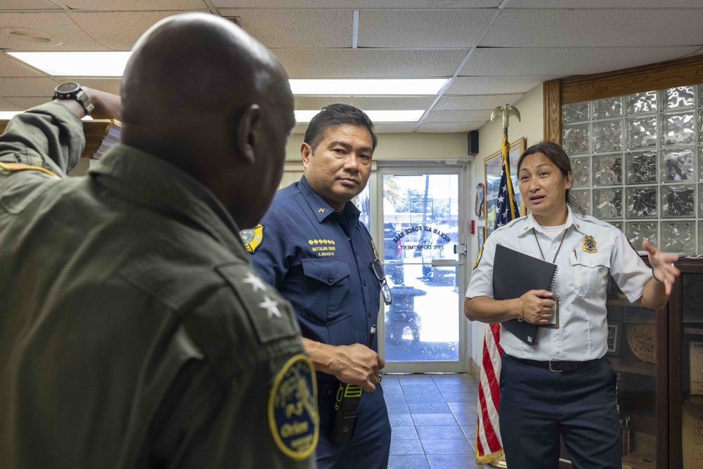 Rear Adm. Stephen Barnett visits Navy Region Federal Fire Department