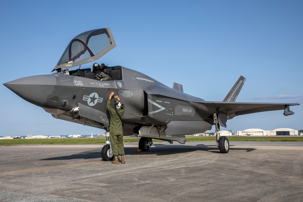 U.S. Marines fly out of Kadena