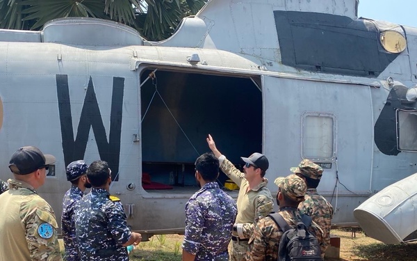 US-Indian EOD teams share best practices during Tiger Triumph 2025